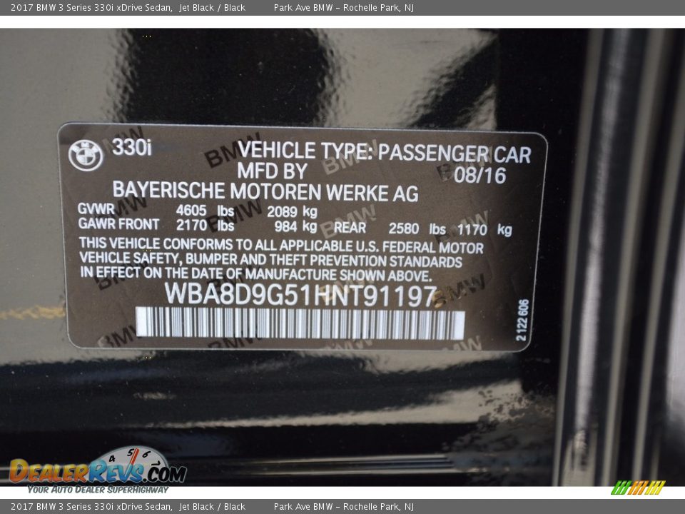 2017 BMW 3 Series 330i xDrive Sedan Jet Black / Black Photo #35
