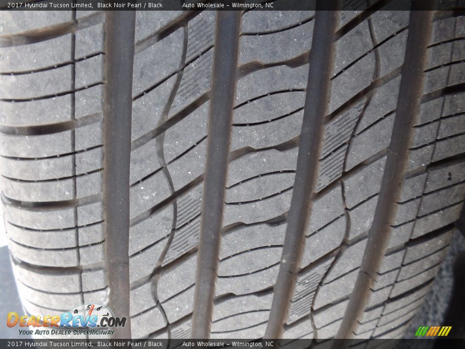 2017 Hyundai Tucson Limited Black Noir Pearl / Black Photo #9