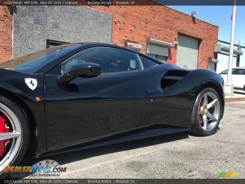 2016 Ferrari 488 GTB Nero DS 1250 / Charcoal Photo #12