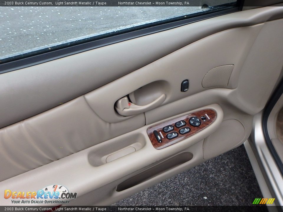 2003 Buick Century Custom Light Sandrift Metallic / Taupe Photo #11