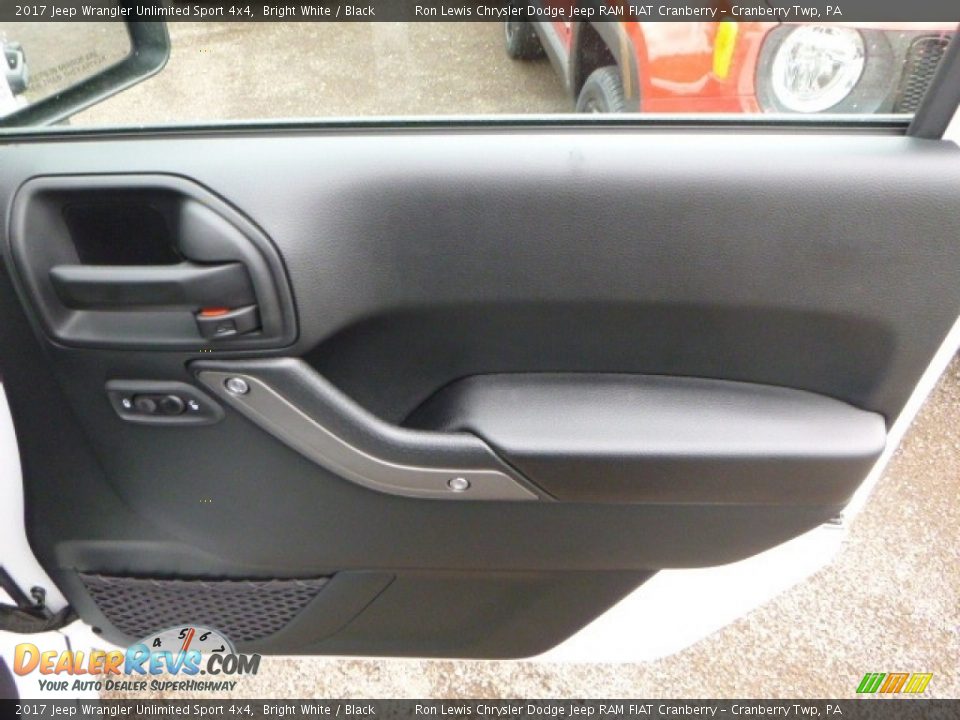 2017 Jeep Wrangler Unlimited Sport 4x4 Bright White / Black Photo #7