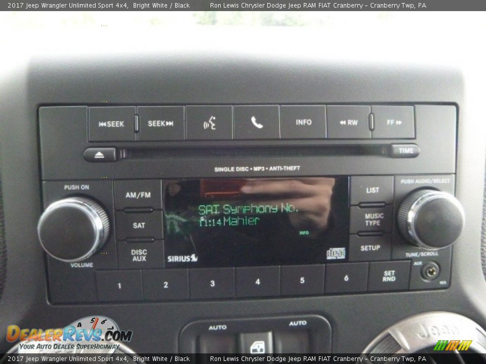 2017 Jeep Wrangler Unlimited Sport 4x4 Bright White / Black Photo #17