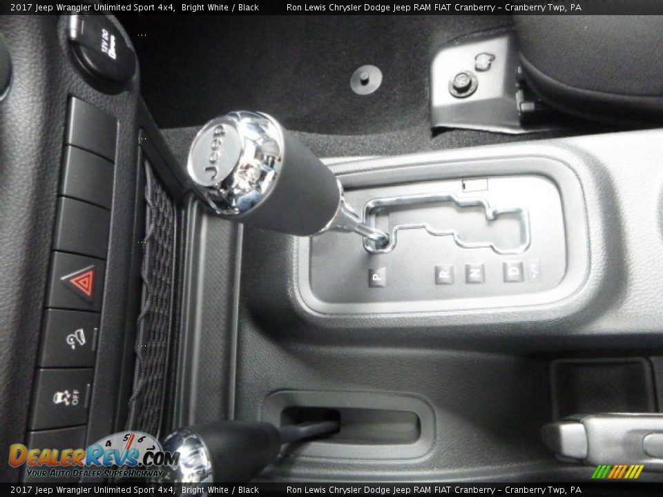 2017 Jeep Wrangler Unlimited Sport 4x4 Bright White / Black Photo #20