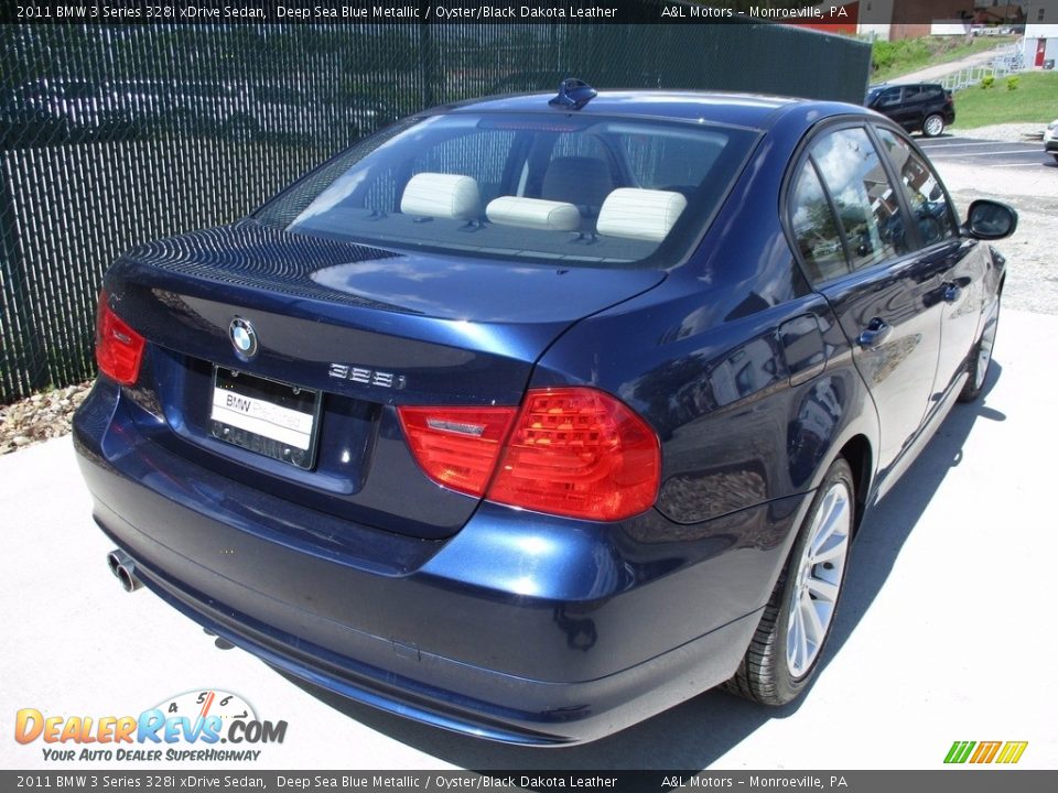 2011 BMW 3 Series 328i xDrive Sedan Deep Sea Blue Metallic / Oyster/Black Dakota Leather Photo #4