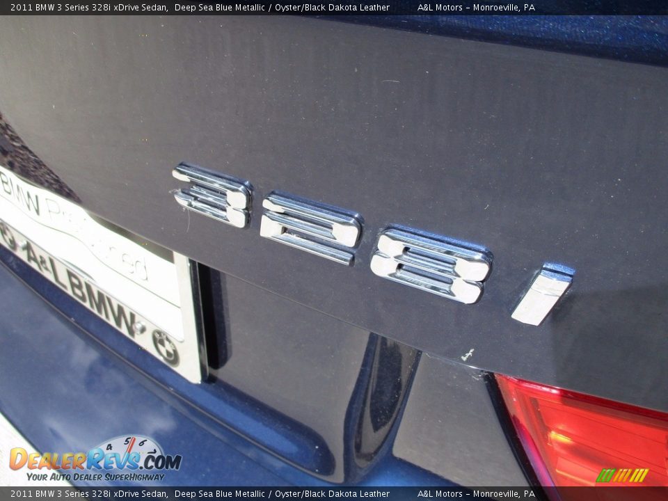 2011 BMW 3 Series 328i xDrive Sedan Deep Sea Blue Metallic / Oyster/Black Dakota Leather Photo #5