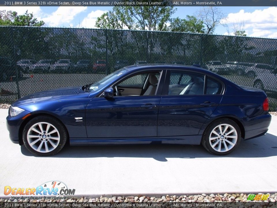 2011 BMW 3 Series 328i xDrive Sedan Deep Sea Blue Metallic / Oyster/Black Dakota Leather Photo #9