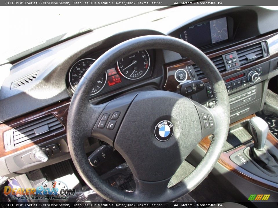 2011 BMW 3 Series 328i xDrive Sedan Deep Sea Blue Metallic / Oyster/Black Dakota Leather Photo #16