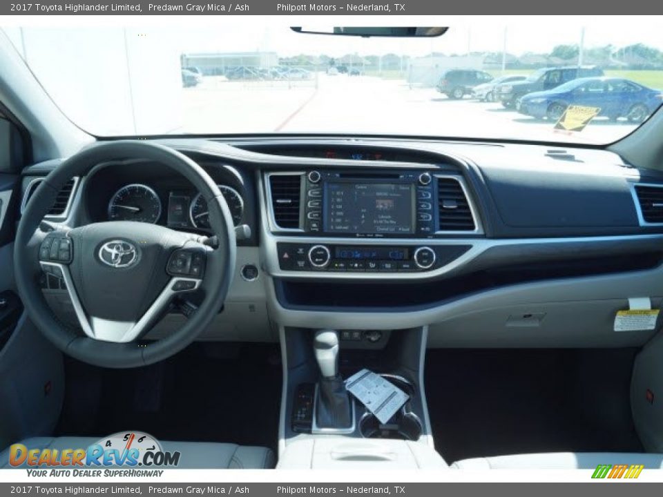 2017 Toyota Highlander Limited Predawn Gray Mica / Ash Photo #10