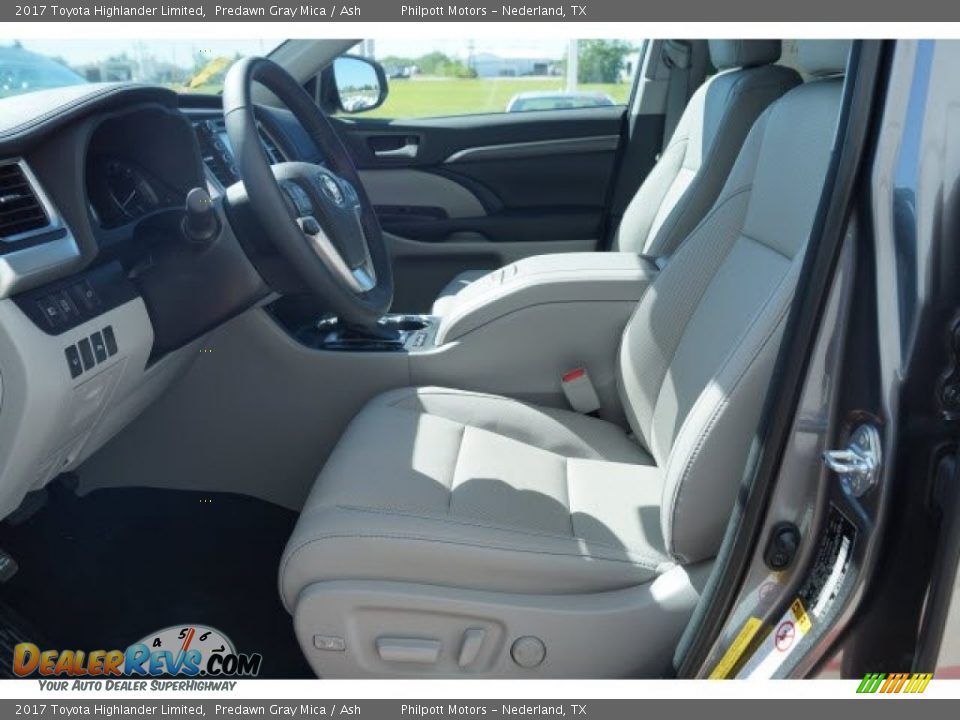 2017 Toyota Highlander Limited Predawn Gray Mica / Ash Photo #12