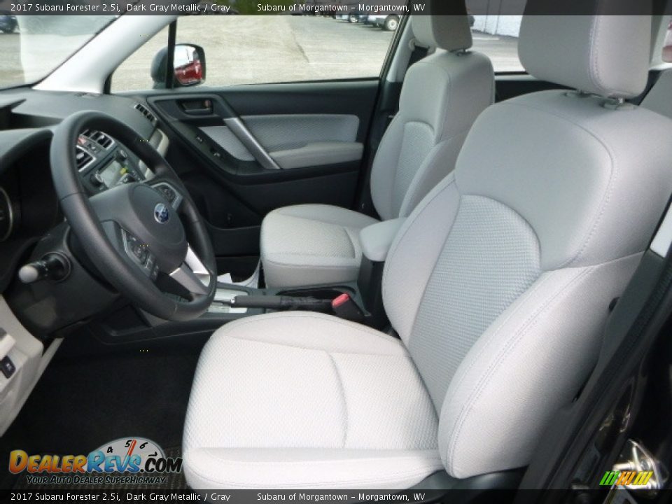 2017 Subaru Forester 2.5i Dark Gray Metallic / Gray Photo #13