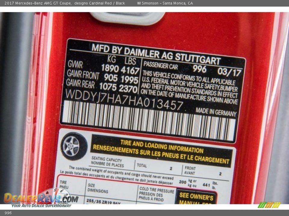 Mercedes-Benz Color Code 996 designo Cardinal Red