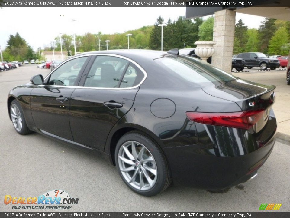2017 Alfa Romeo Giulia AWD Vulcano Black Metallic / Black Photo #4