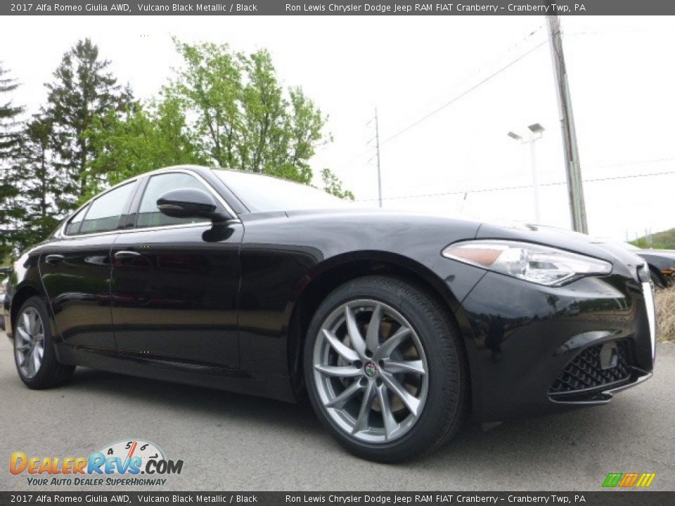 2017 Alfa Romeo Giulia AWD Vulcano Black Metallic / Black Photo #11