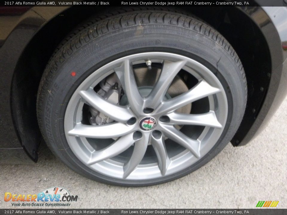 2017 Alfa Romeo Giulia AWD Wheel Photo #13