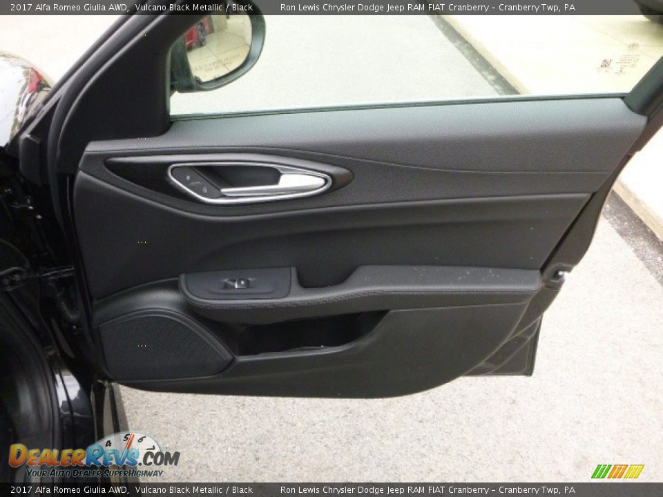 2017 Alfa Romeo Giulia AWD Vulcano Black Metallic / Black Photo #14