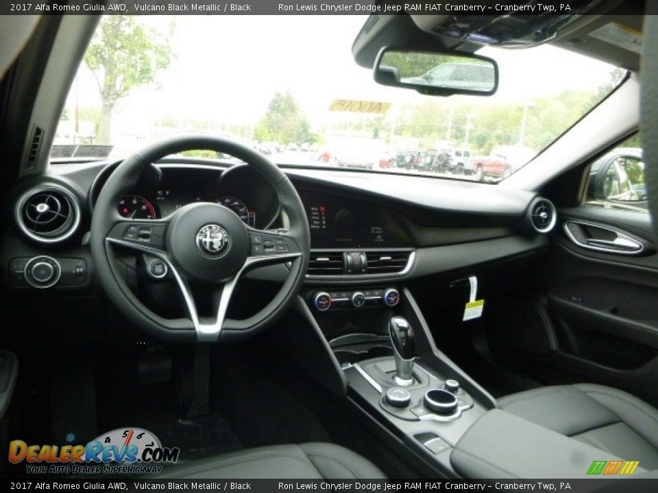 2017 Alfa Romeo Giulia AWD Vulcano Black Metallic / Black Photo #20