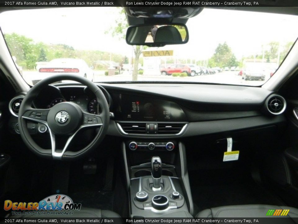 2017 Alfa Romeo Giulia AWD Vulcano Black Metallic / Black Photo #21