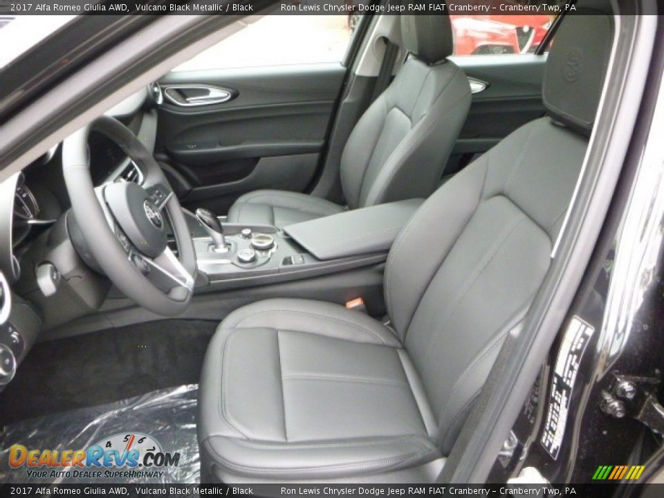 2017 Alfa Romeo Giulia AWD Vulcano Black Metallic / Black Photo #22
