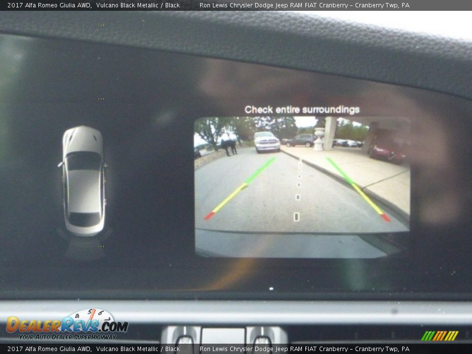 2017 Alfa Romeo Giulia AWD Vulcano Black Metallic / Black Photo #28