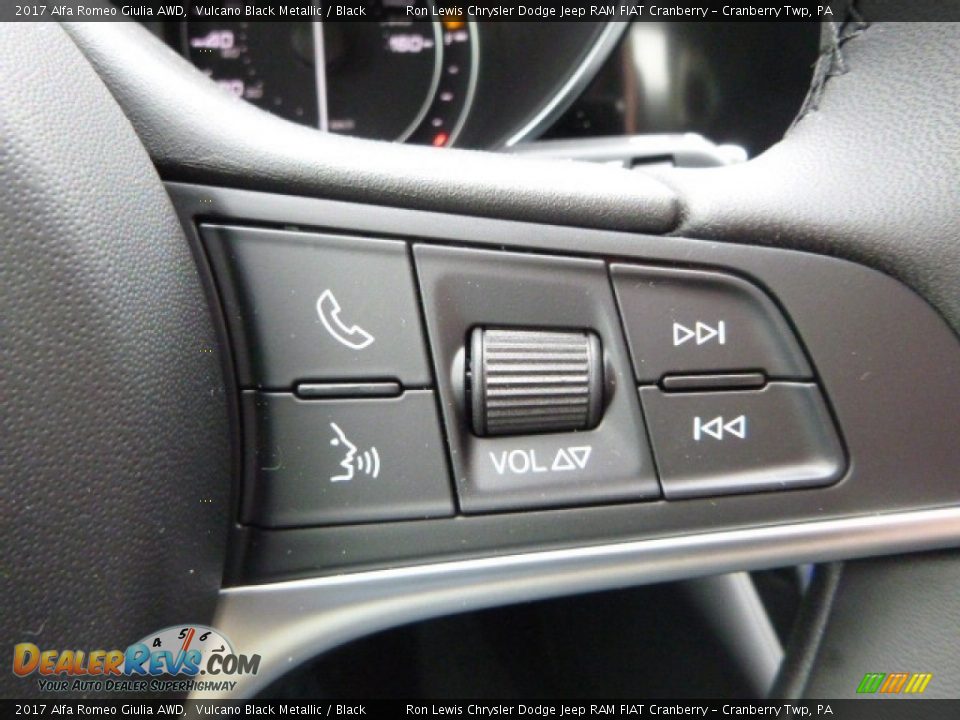 2017 Alfa Romeo Giulia AWD Vulcano Black Metallic / Black Photo #30