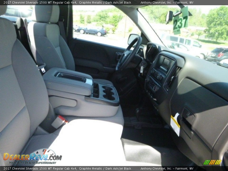 2017 Chevrolet Silverado 1500 WT Regular Cab 4x4 Graphite Metallic / Dark Ash/Jet Black Photo #4