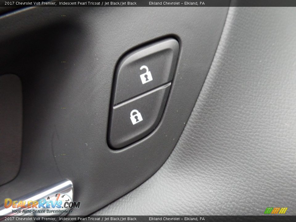 2017 Chevrolet Volt Premier Iridescent Pearl Tricoat / Jet Black/Jet Black Photo #15