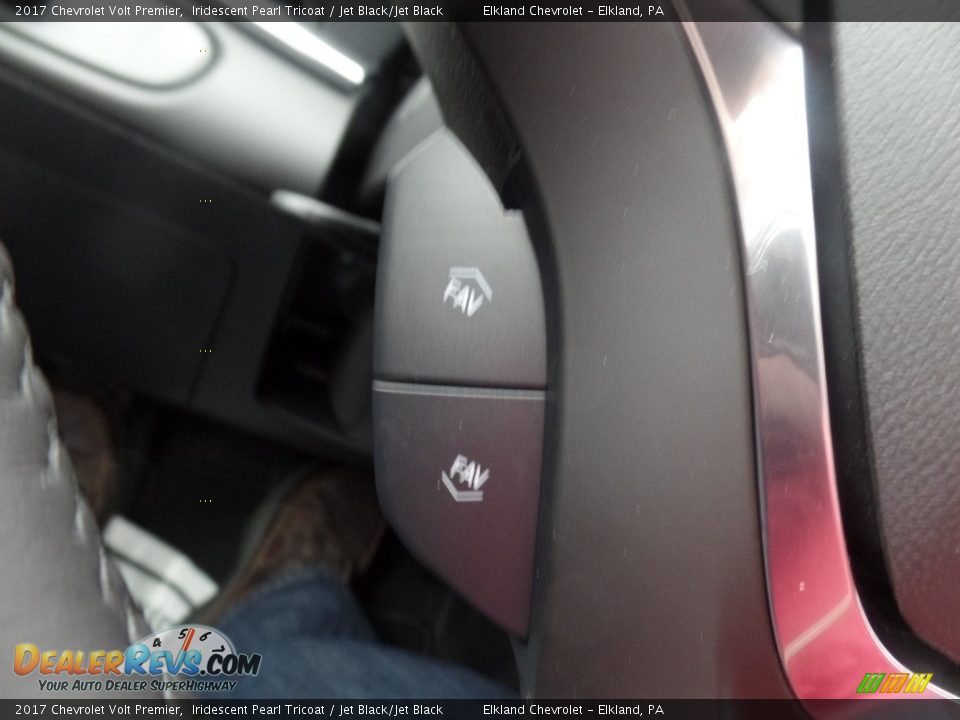 2017 Chevrolet Volt Premier Iridescent Pearl Tricoat / Jet Black/Jet Black Photo #18
