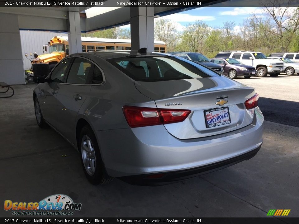 2017 Chevrolet Malibu LS Silver Ice Metallic / Jet Black Photo #10