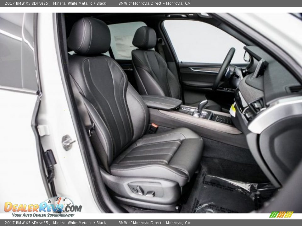 2017 BMW X5 sDrive35i Mineral White Metallic / Black Photo #2