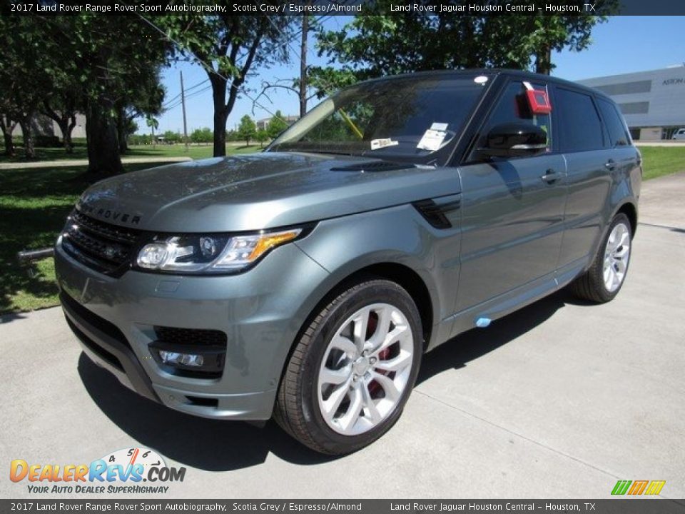 Front 3/4 View of 2017 Land Rover Range Rover Sport Autobiography Photo #10