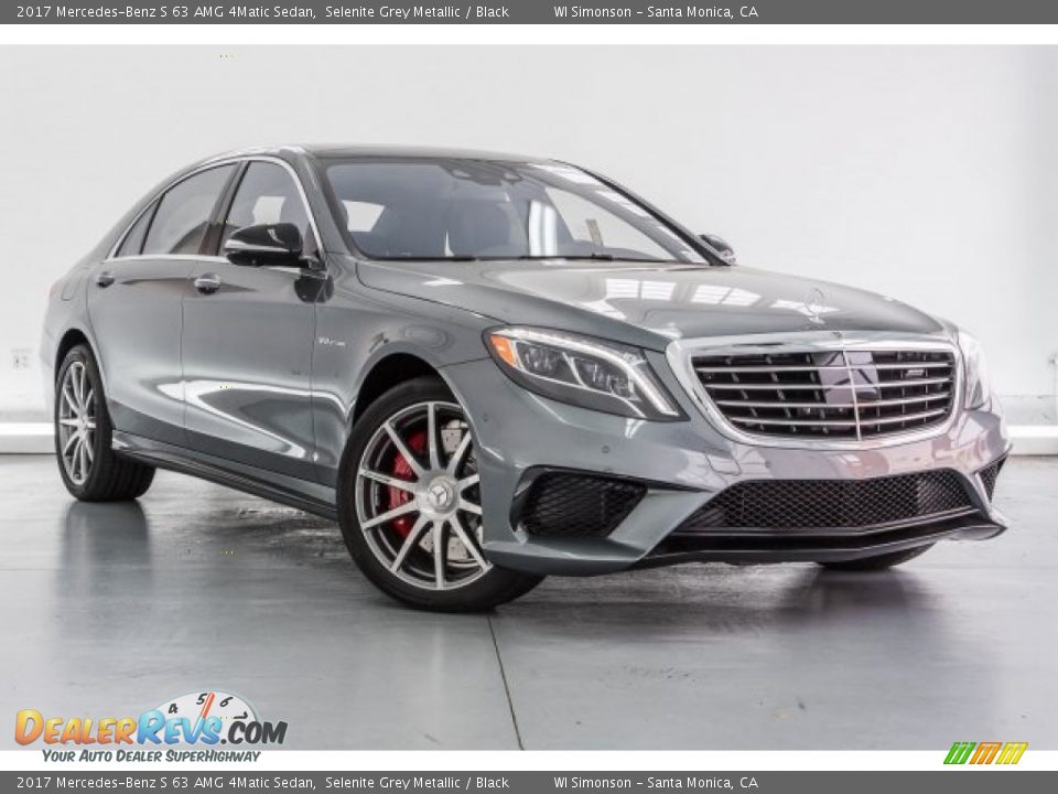 Front 3/4 View of 2017 Mercedes-Benz S 63 AMG 4Matic Sedan Photo #12