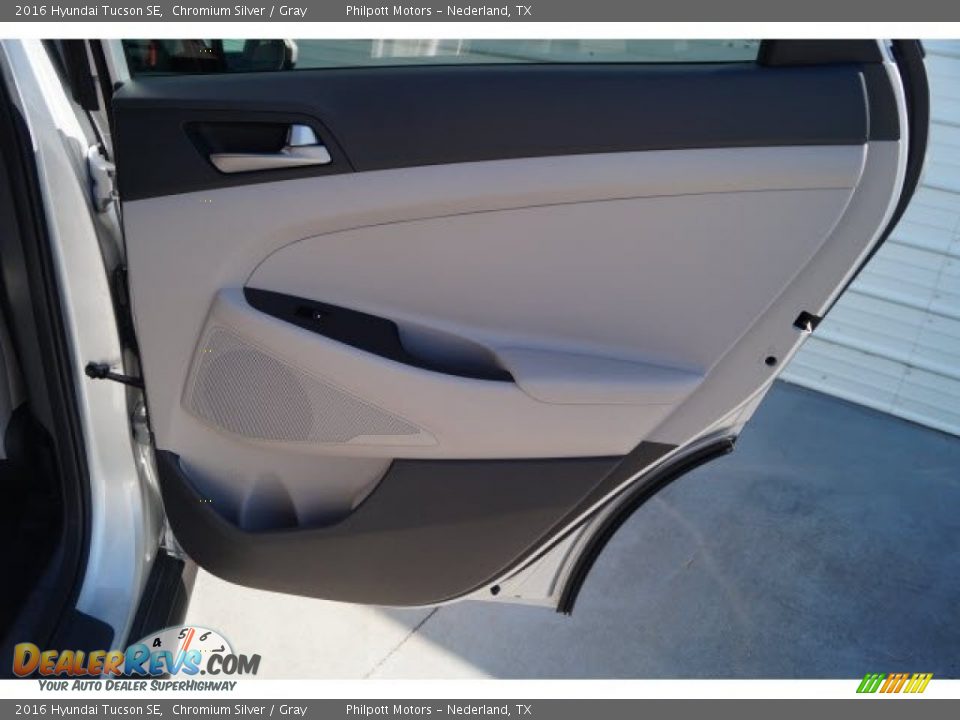 2016 Hyundai Tucson SE Chromium Silver / Gray Photo #12