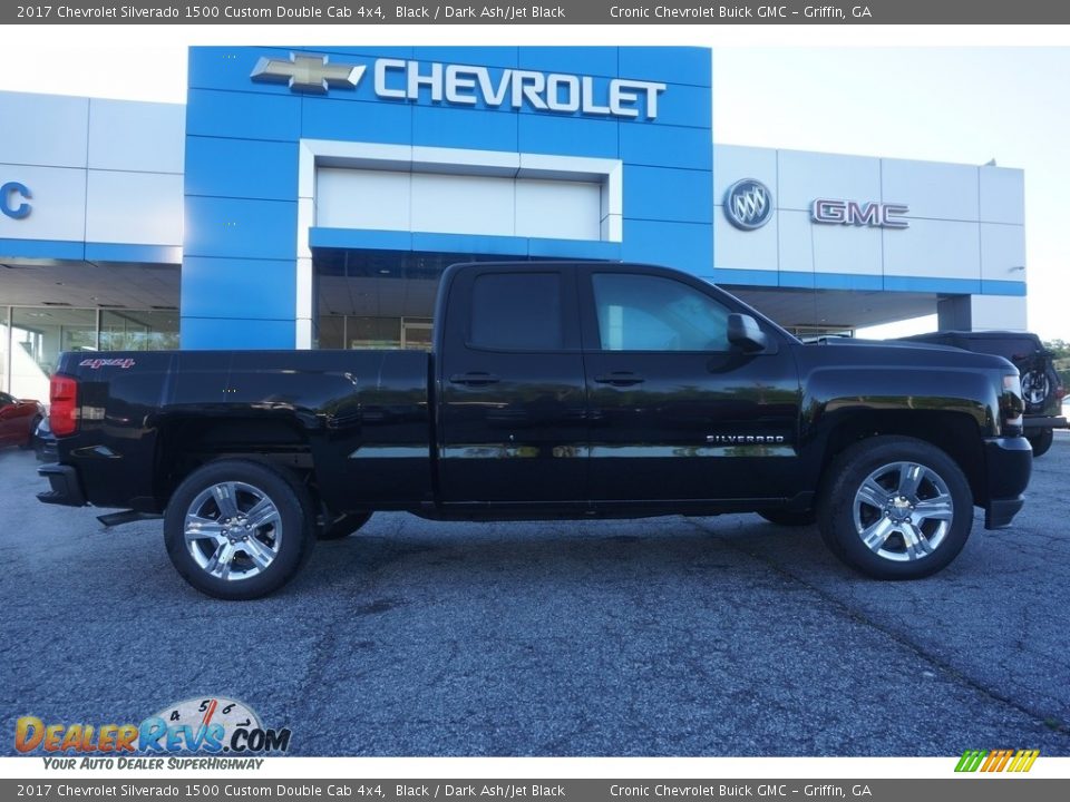 2017 Chevrolet Silverado 1500 Custom Double Cab 4x4 Black / Dark Ash/Jet Black Photo #8