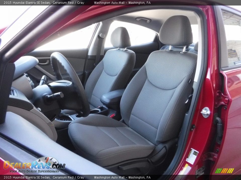 2015 Hyundai Elantra SE Sedan Geranium Red / Gray Photo #11