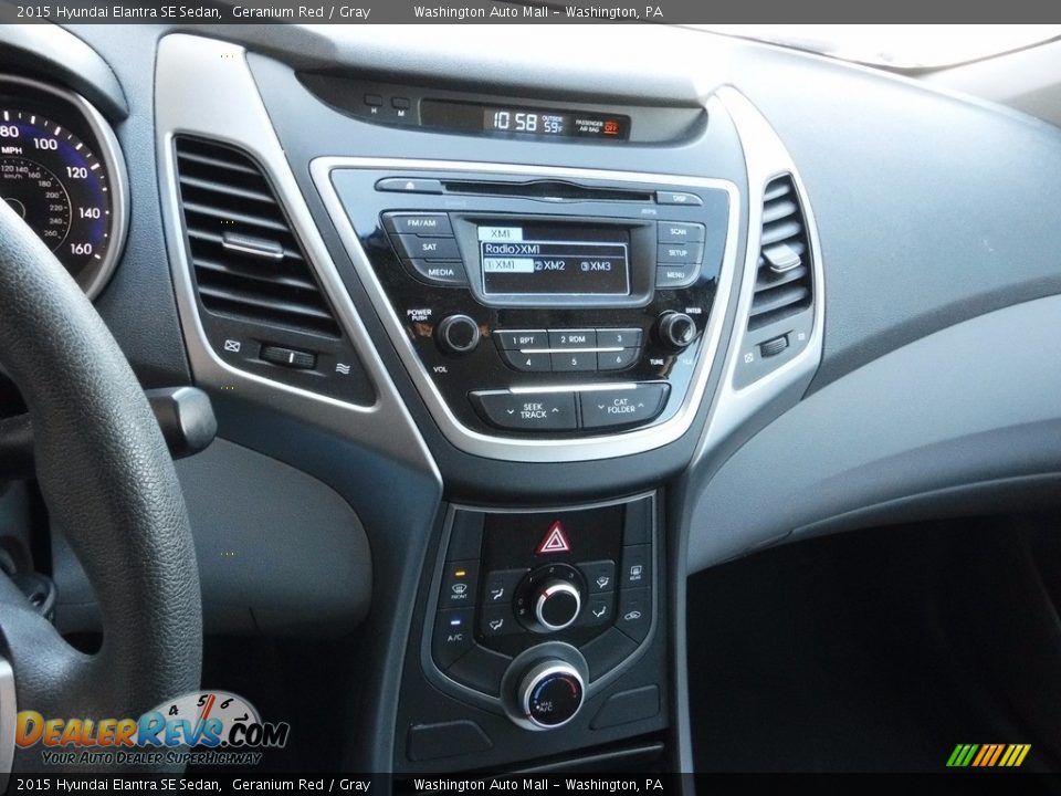 2015 Hyundai Elantra SE Sedan Geranium Red / Gray Photo #13