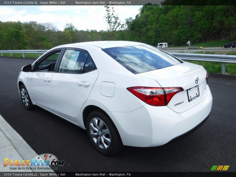 2014 Toyota Corolla LE Super White / Ash Photo #7