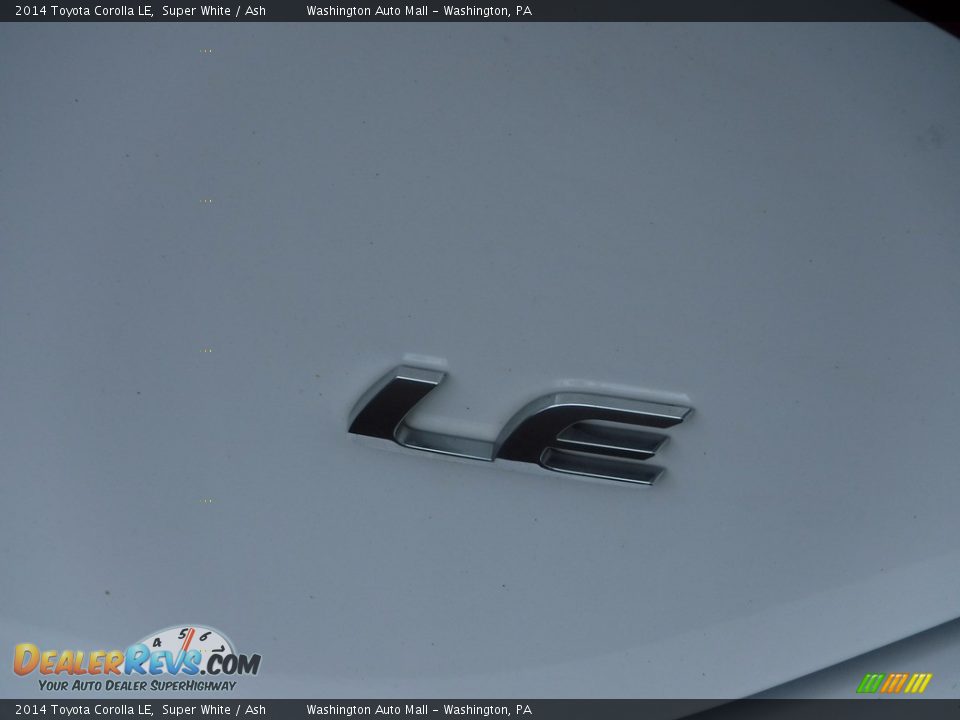 2014 Toyota Corolla LE Super White / Ash Photo #9