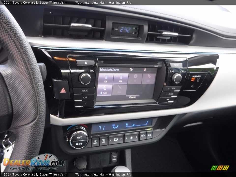 2014 Toyota Corolla LE Super White / Ash Photo #13