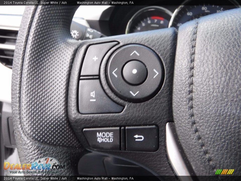 2014 Toyota Corolla LE Super White / Ash Photo #17