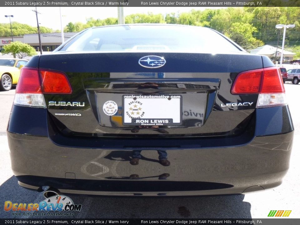 2011 Subaru Legacy 2.5i Premium Crystal Black Silica / Warm Ivory Photo #4