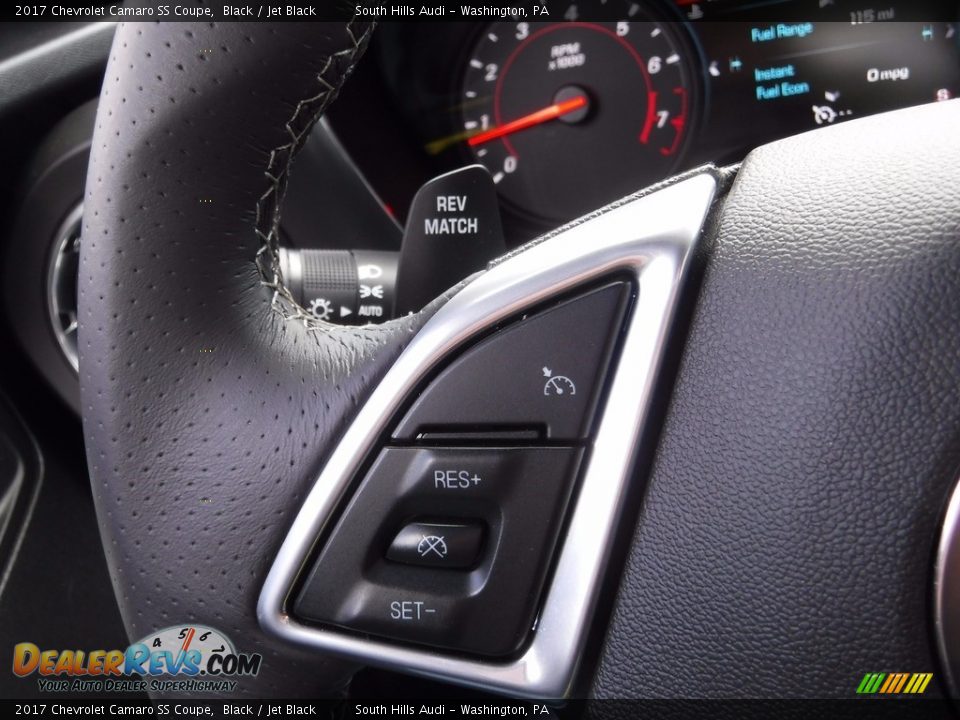 Controls of 2017 Chevrolet Camaro SS Coupe Photo #30