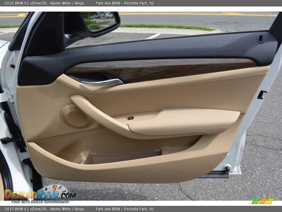 2015 BMW X1 xDrive28i Alpine White / Beige Photo #26