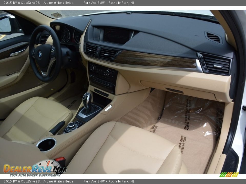 2015 BMW X1 xDrive28i Alpine White / Beige Photo #27