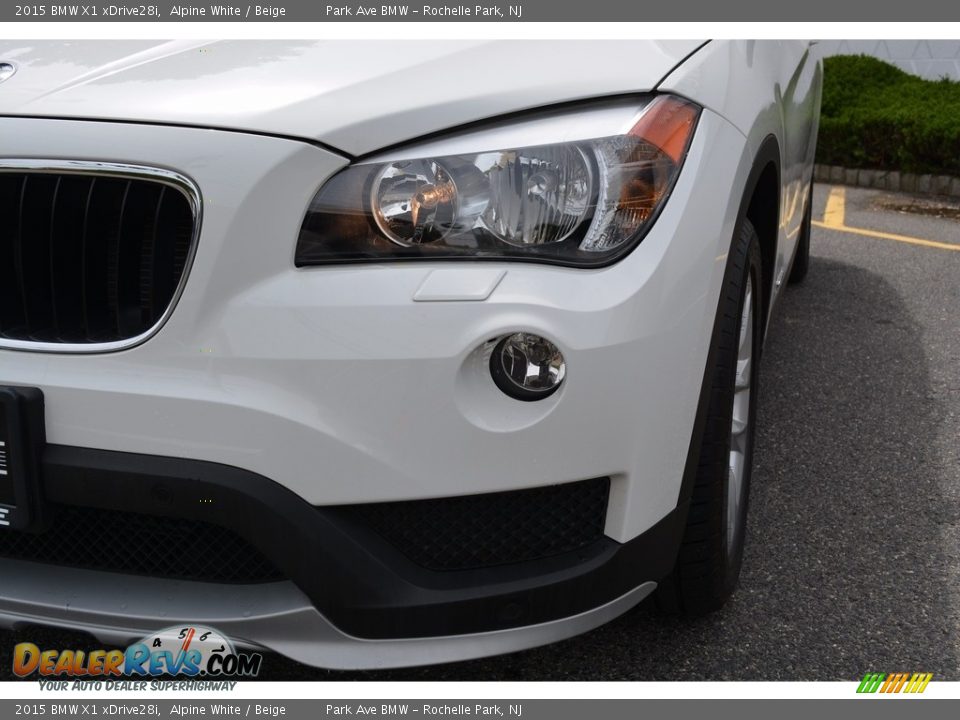 2015 BMW X1 xDrive28i Alpine White / Beige Photo #31