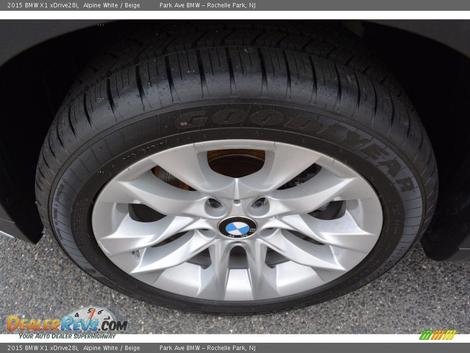 2015 BMW X1 xDrive28i Alpine White / Beige Photo #33