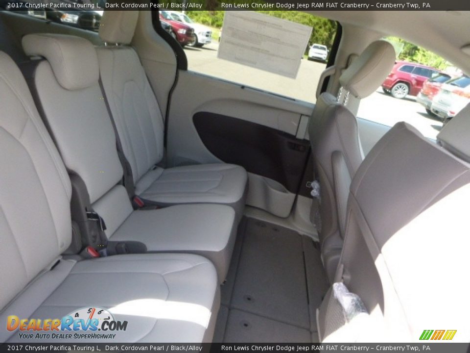 2017 Chrysler Pacifica Touring L Dark Cordovan Pearl / Black/Alloy Photo #7