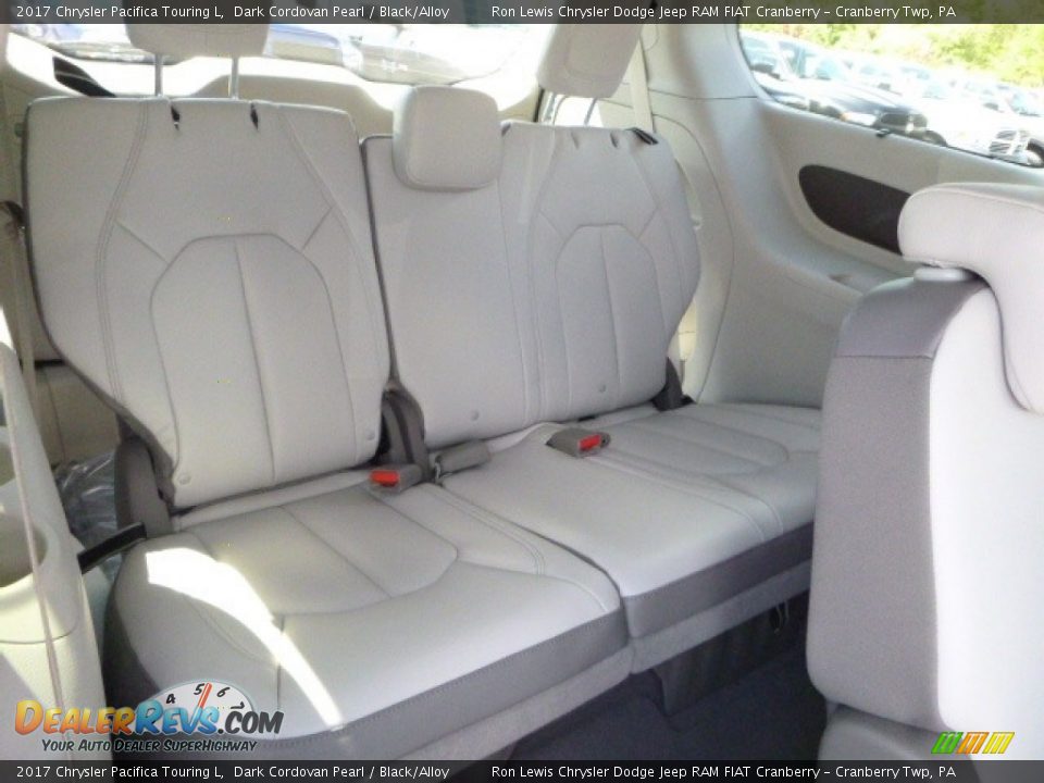 2017 Chrysler Pacifica Touring L Dark Cordovan Pearl / Black/Alloy Photo #8