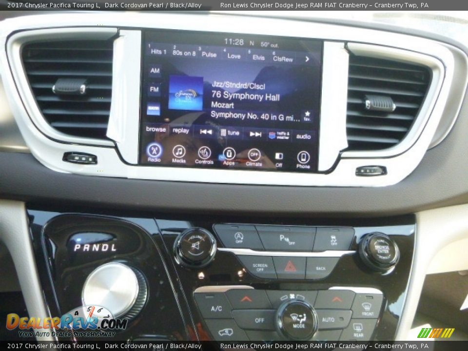 2017 Chrysler Pacifica Touring L Dark Cordovan Pearl / Black/Alloy Photo #15