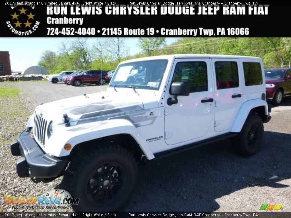 2017 Jeep Wrangler Unlimited Sahara 4x4 Bright White / Black Photo #1
