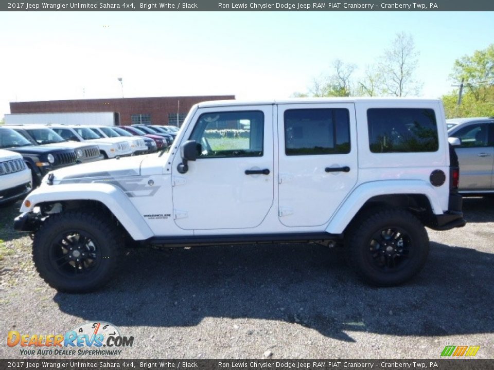 2017 Jeep Wrangler Unlimited Sahara 4x4 Bright White / Black Photo #2
